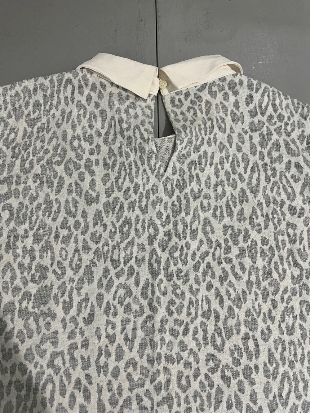 LOFT Sleeveless White Collar Leopard-Print Blouse with Ruffle Hem - White/Grey - Picture 9 of 14
